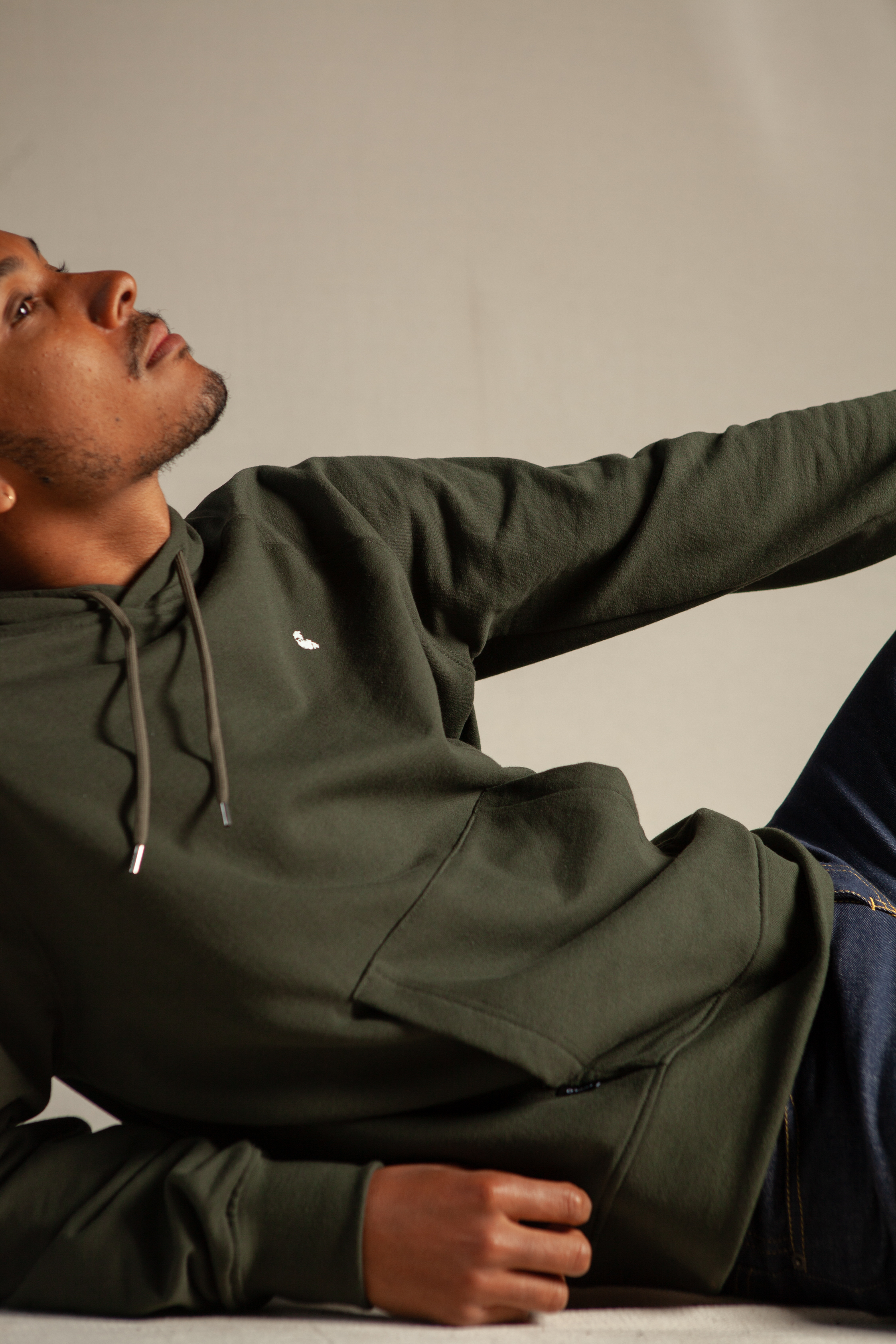 sweat-capuche-unisexe-vert-jungle-green-recycle-made-in-france-poche