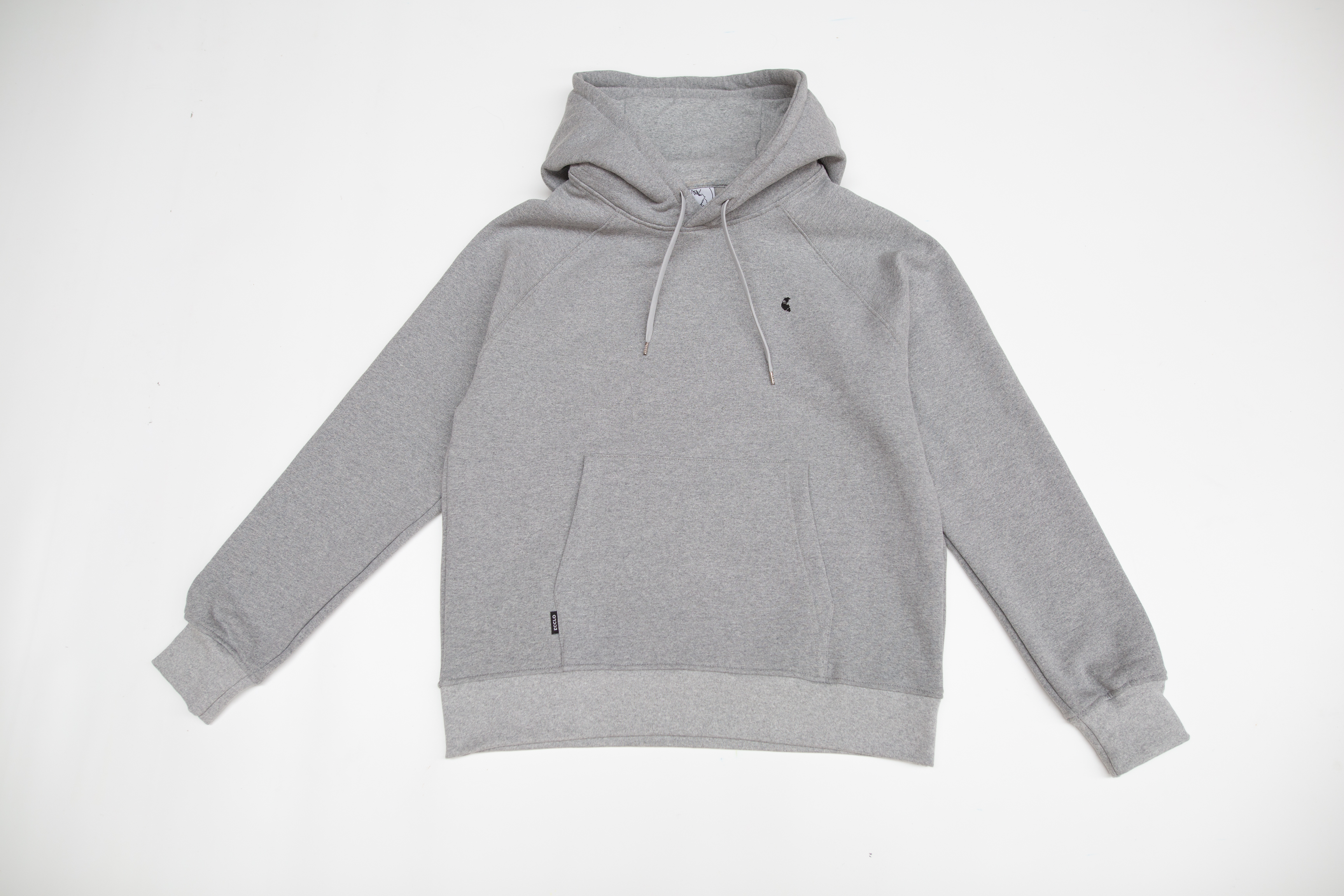 sweat-capuche-mixte-gris-aluminio-recycle-made-in-france-packshot