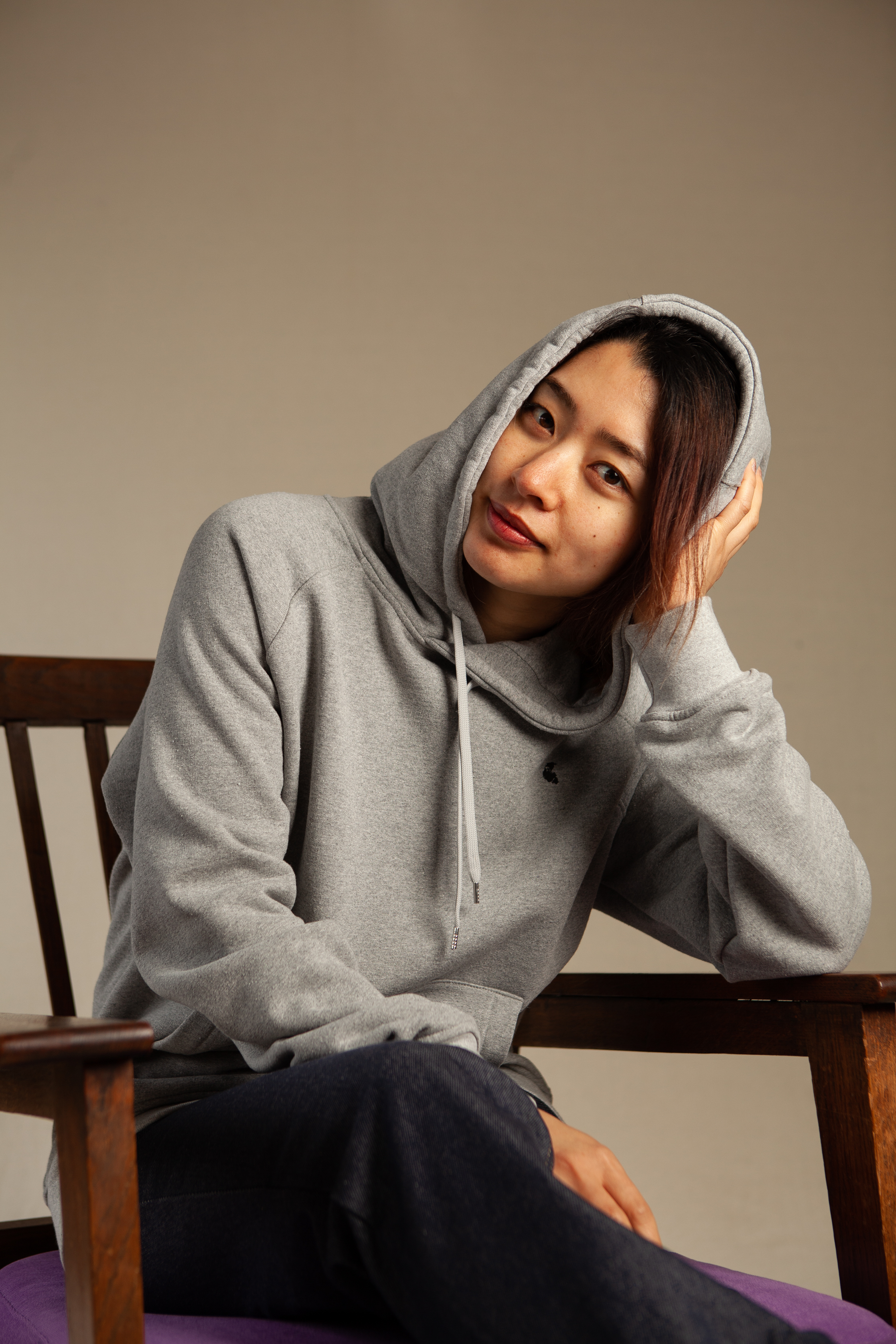 sweat-capuche-mixte-gris-aluminio-recycle-made-in-france