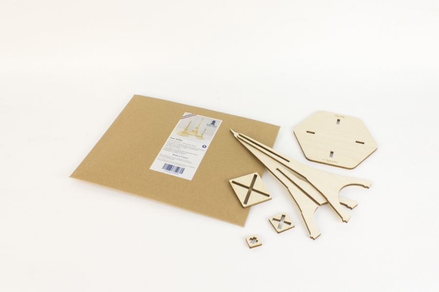 Objet déco Tour Eiffel en bouleau contreplaqué fabriqué en France