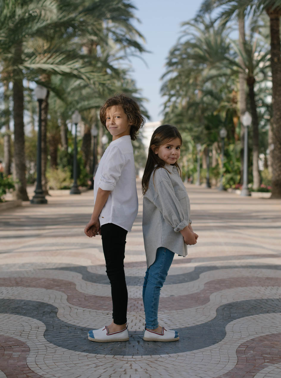 espadrilles recyclées de couleur bleu blanc rouge