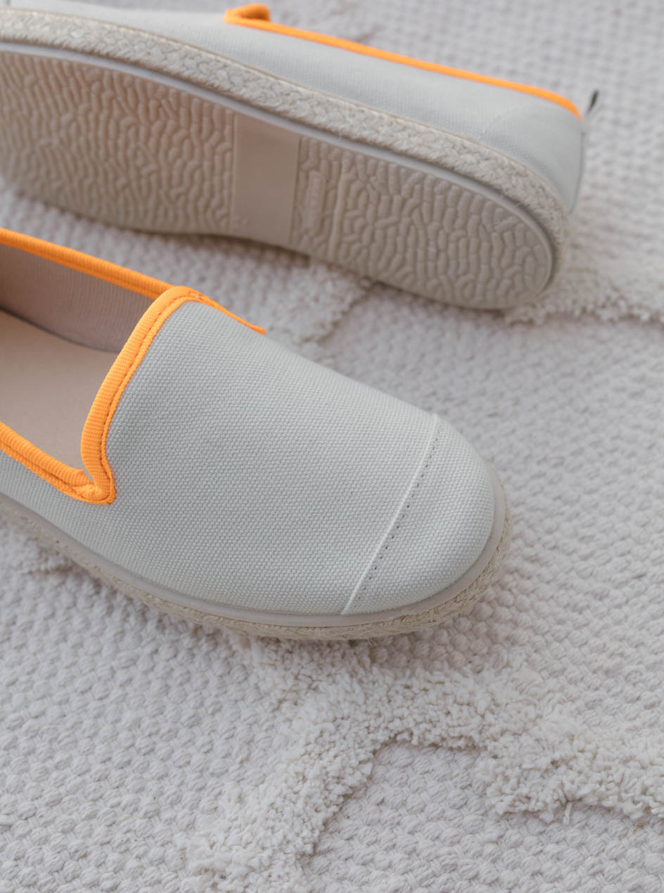 espadrilles recyclées beiges et oranges