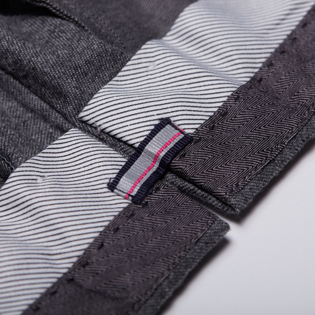 city pant gris clair avec pince en laine merinos super 130