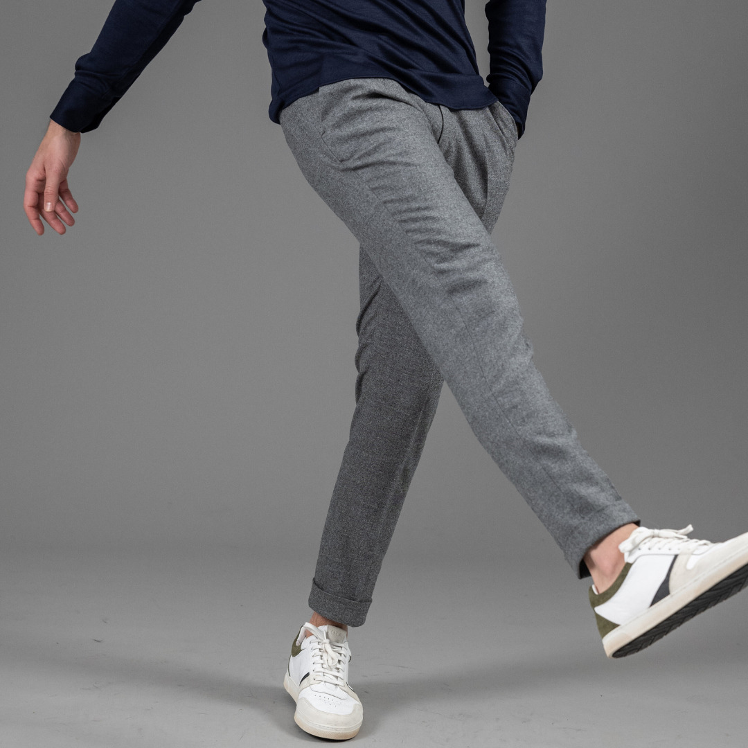 city pant gris clair avec pince en laine merinos super 130