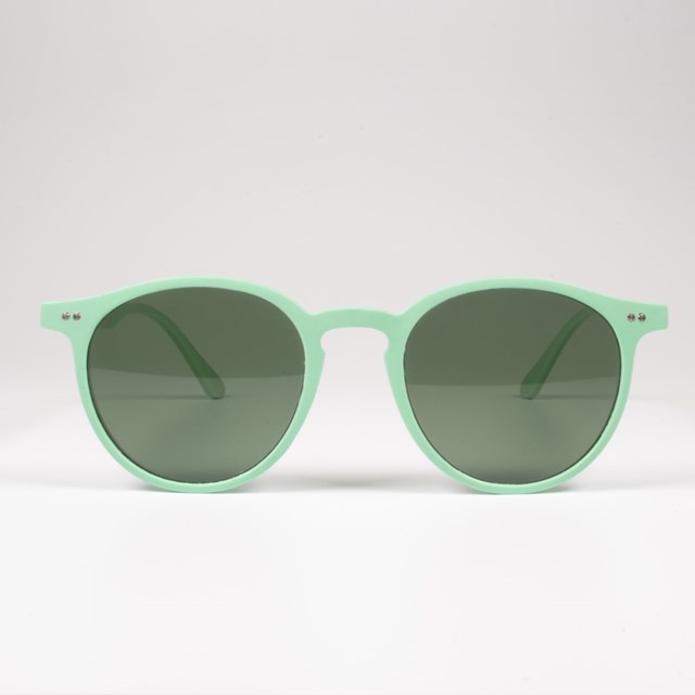 Avène vert d'eau - verres gris