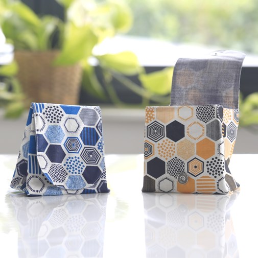 Pochette trousse de transport soins solides, goûter, protections hygiéniques