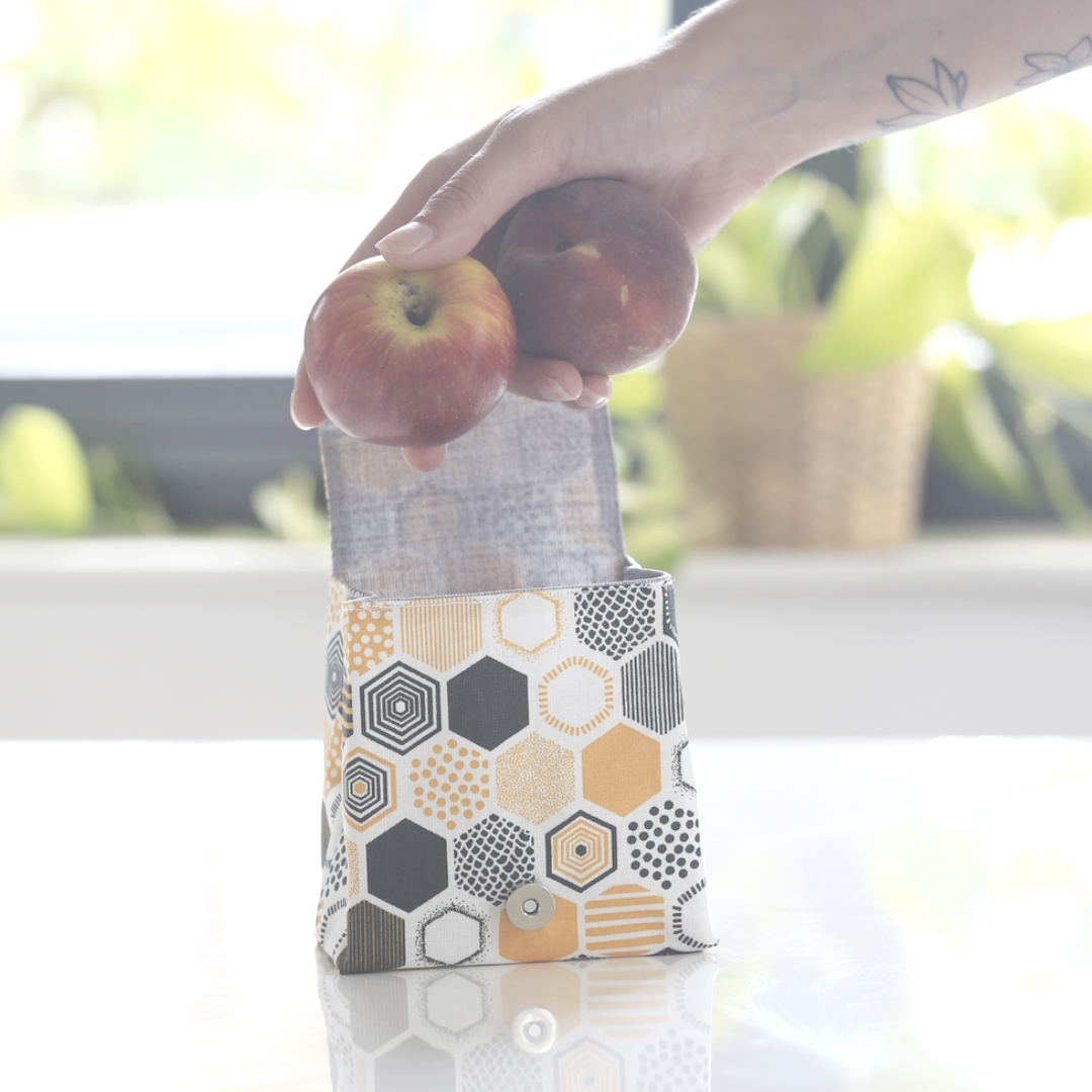 Pochette trousse de transport soins solides, goûter, protections hygiéniques 7