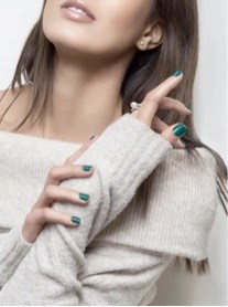 Vernis à ongles bio-sourcé "25 free", longue tenue et vegan "Emerald Dreams" 4
