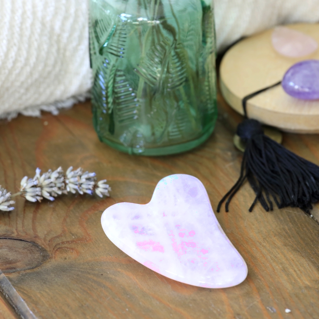 Pierre Gua Sha massage du visage – Jade et Quartz rose 3