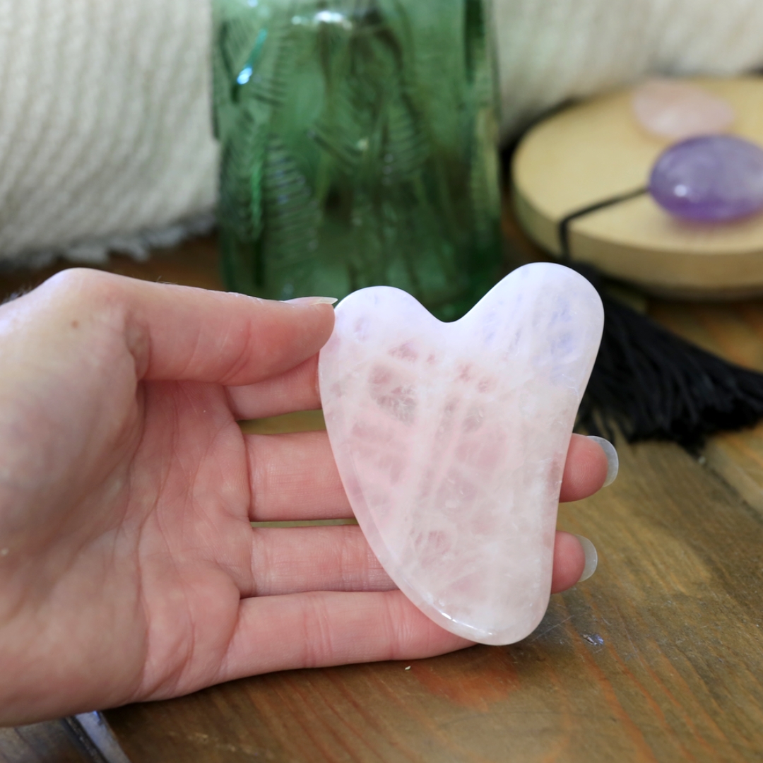 Pierre Gua Sha massage du visage – Jade et Quartz rose 4