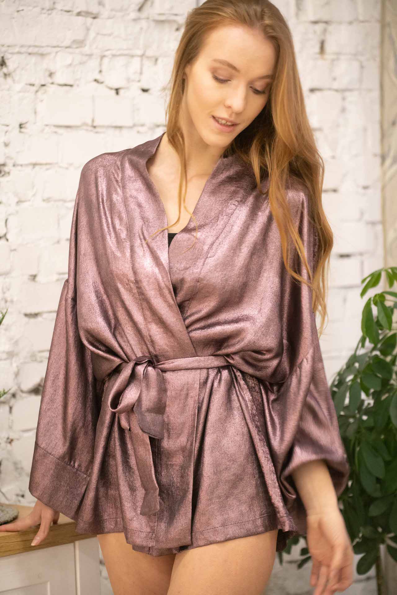 Alicia - Kimono court Rose Noir 6