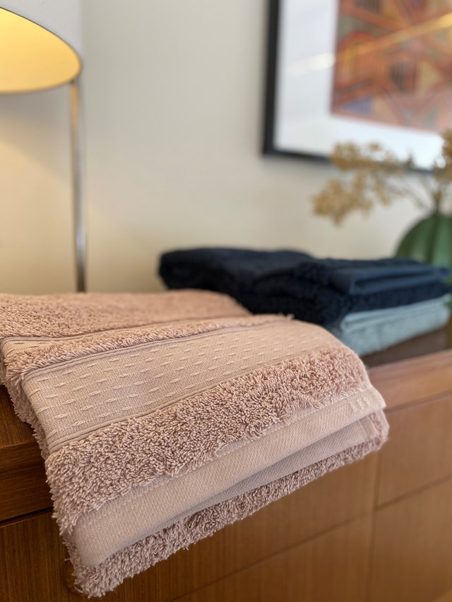 Serviette de Toilette  "Peau de Pierre" en Coton 100 % Biologique 5