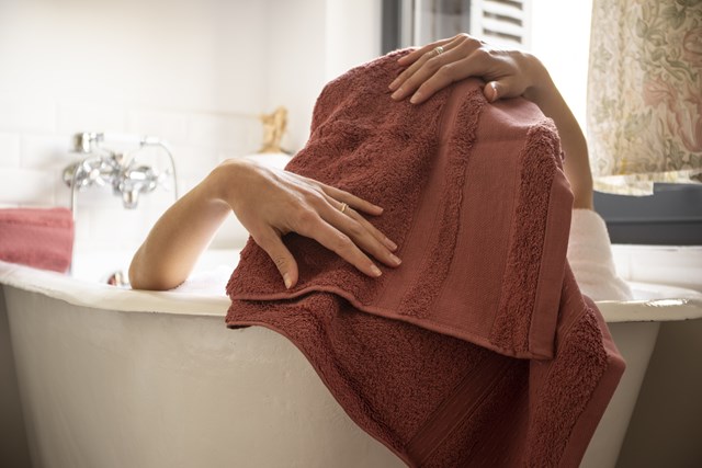 Serviette de Toilette  "Rose Fumé" en Coton 100 % Biologique  7