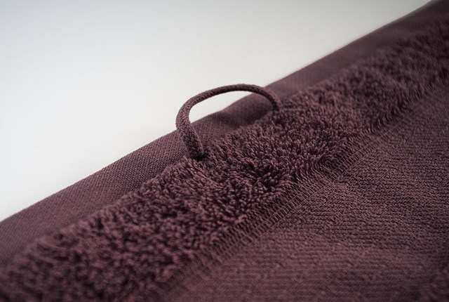 Serviette de Toilette  "Amarante" en Coton 100 % Biologique  3