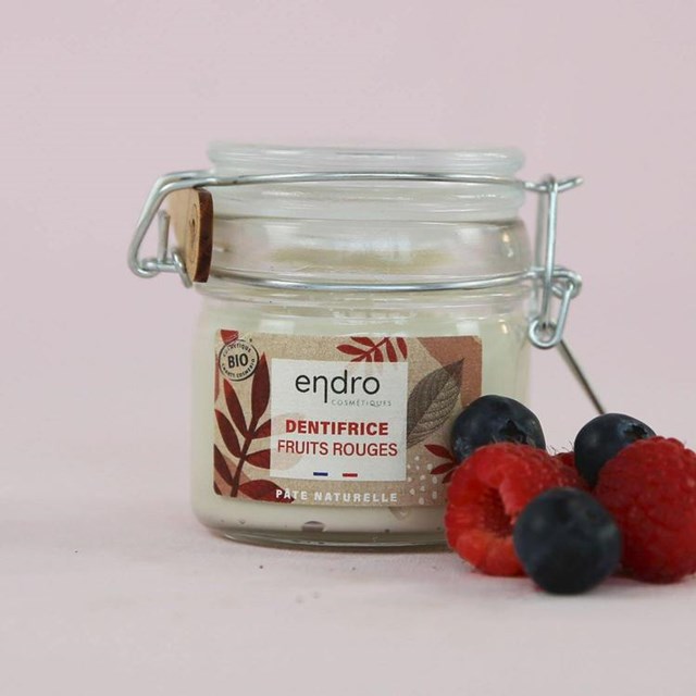 pot de dentifrice pâte fruits rouge en verre consigné et recyclabe : zéro déchet