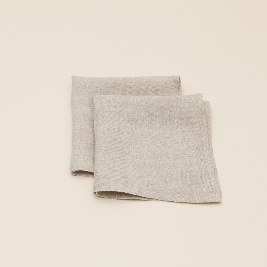 Deux serviettes en lin écrues