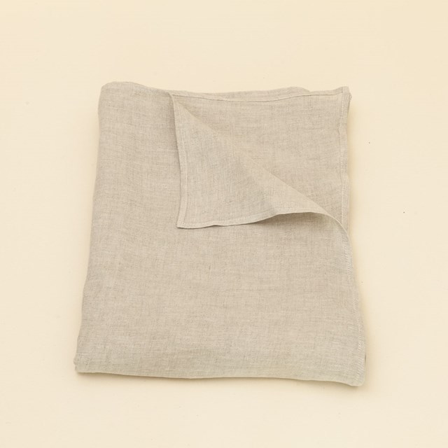 une nappe en lin écrue fabriquée en France