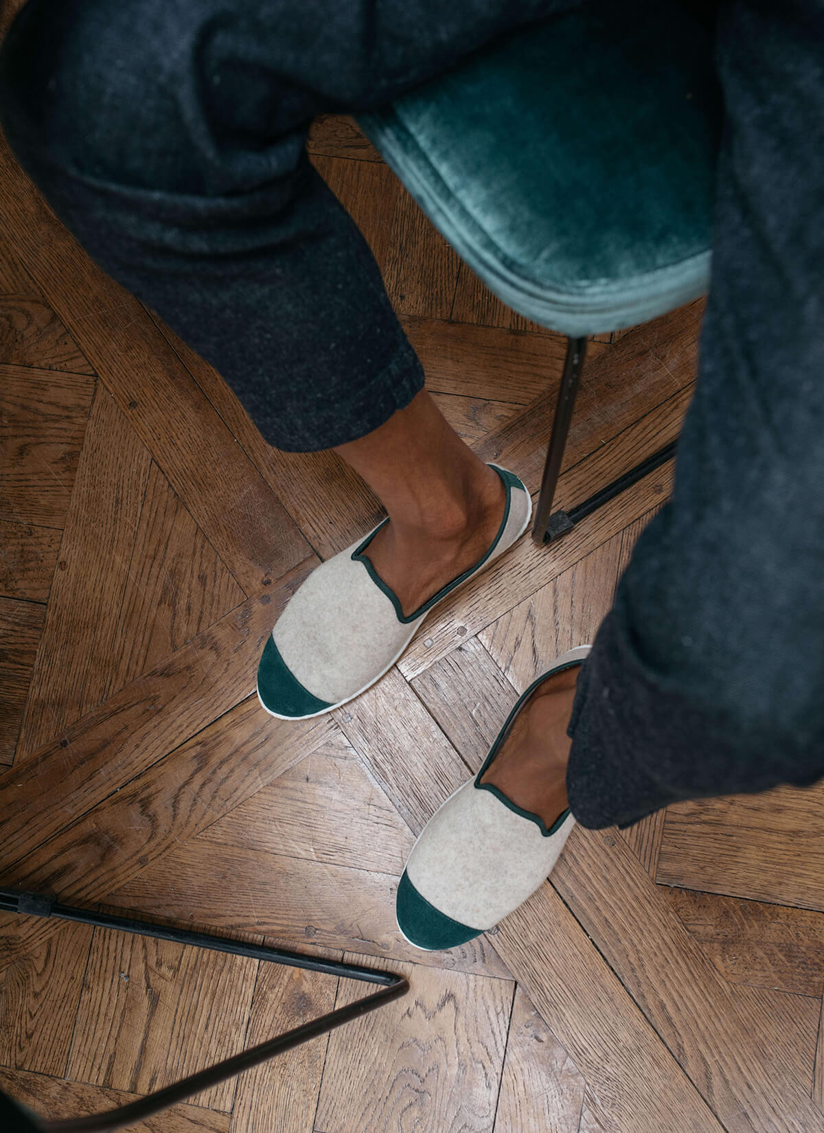 chausson homme en laine recyclée Beige Basilico vue portée de dessus