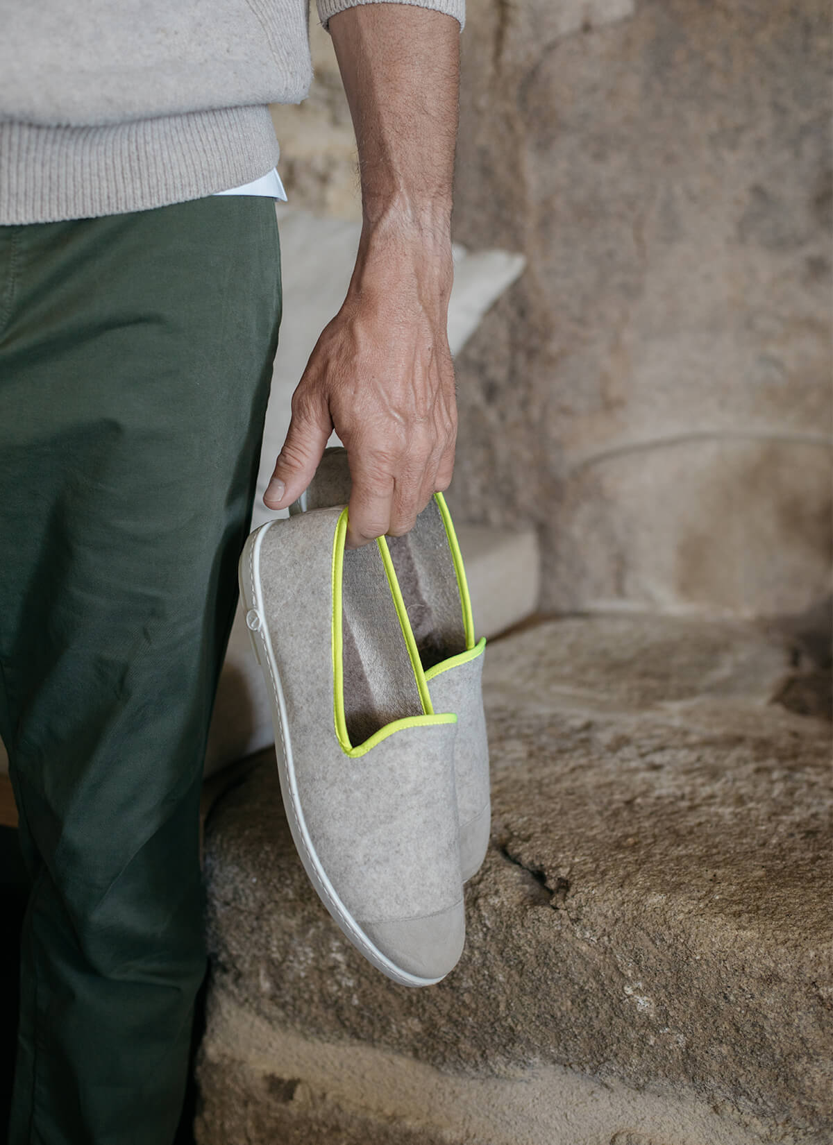 chausson homme en laine recyclée Beige Fluo Jaune vue profil