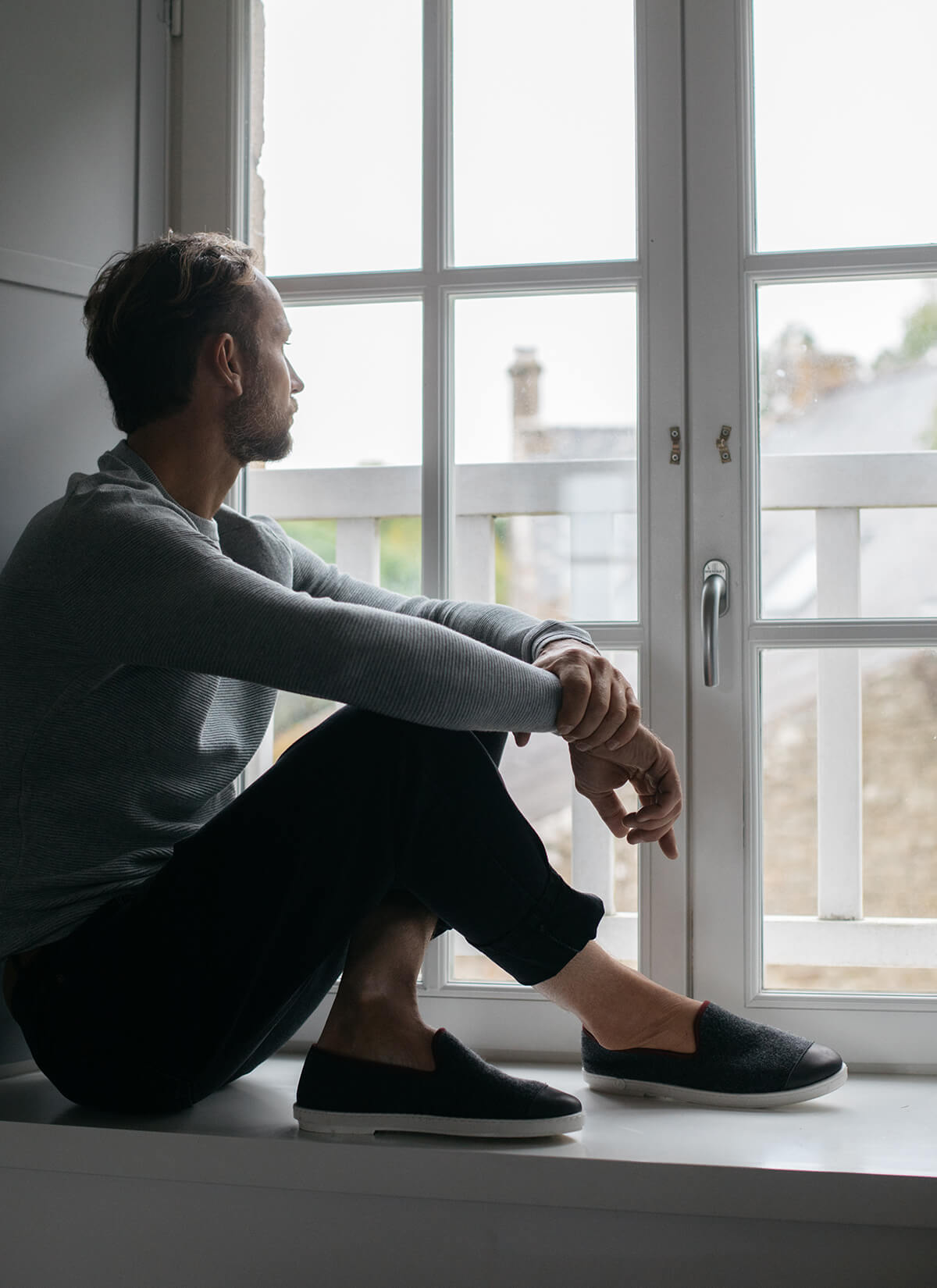 chausson homme en laine recyclée Grey Rubino vue portée de profil