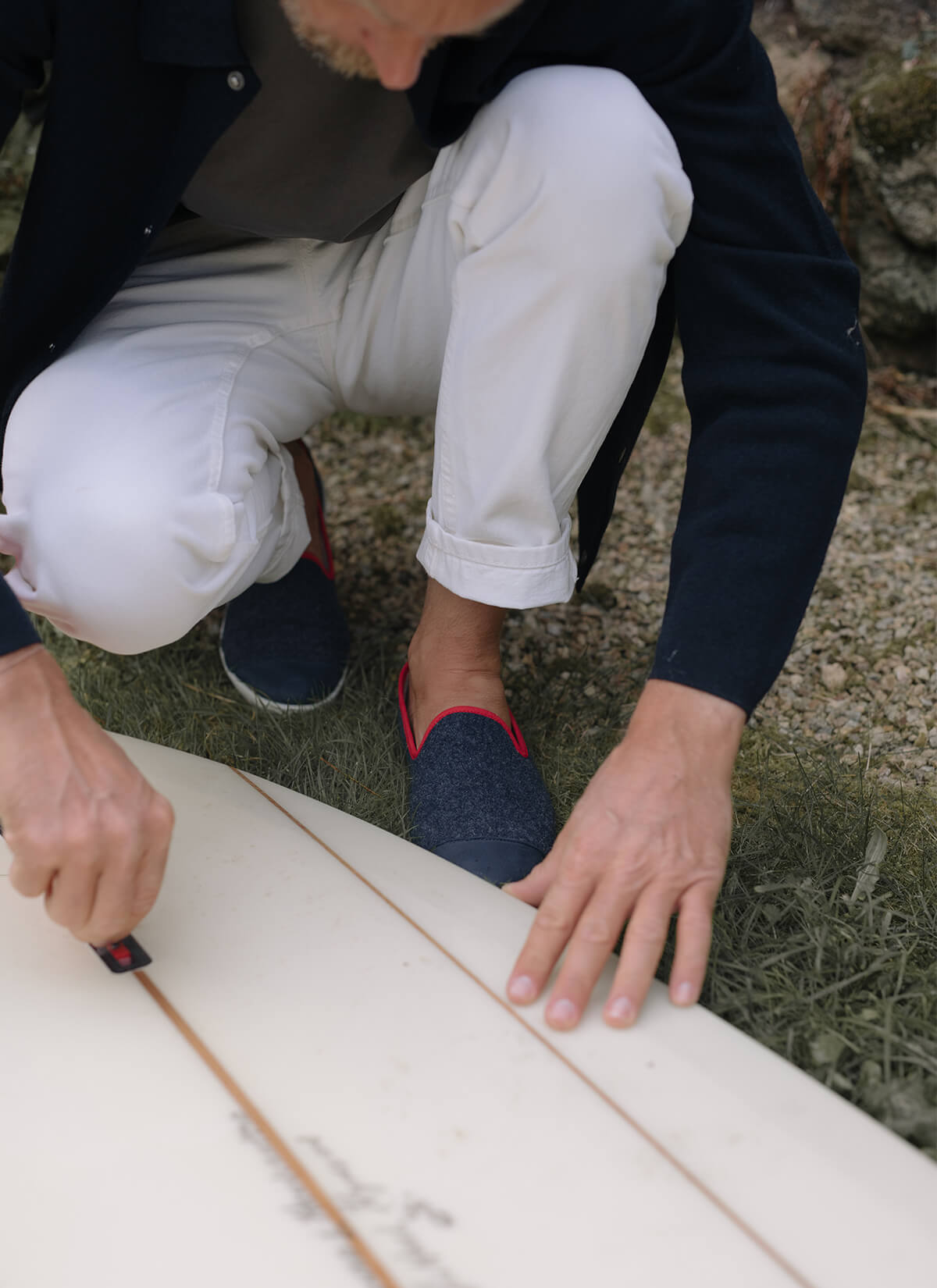 chausson laine recyclé Navy Red vue portée de devant