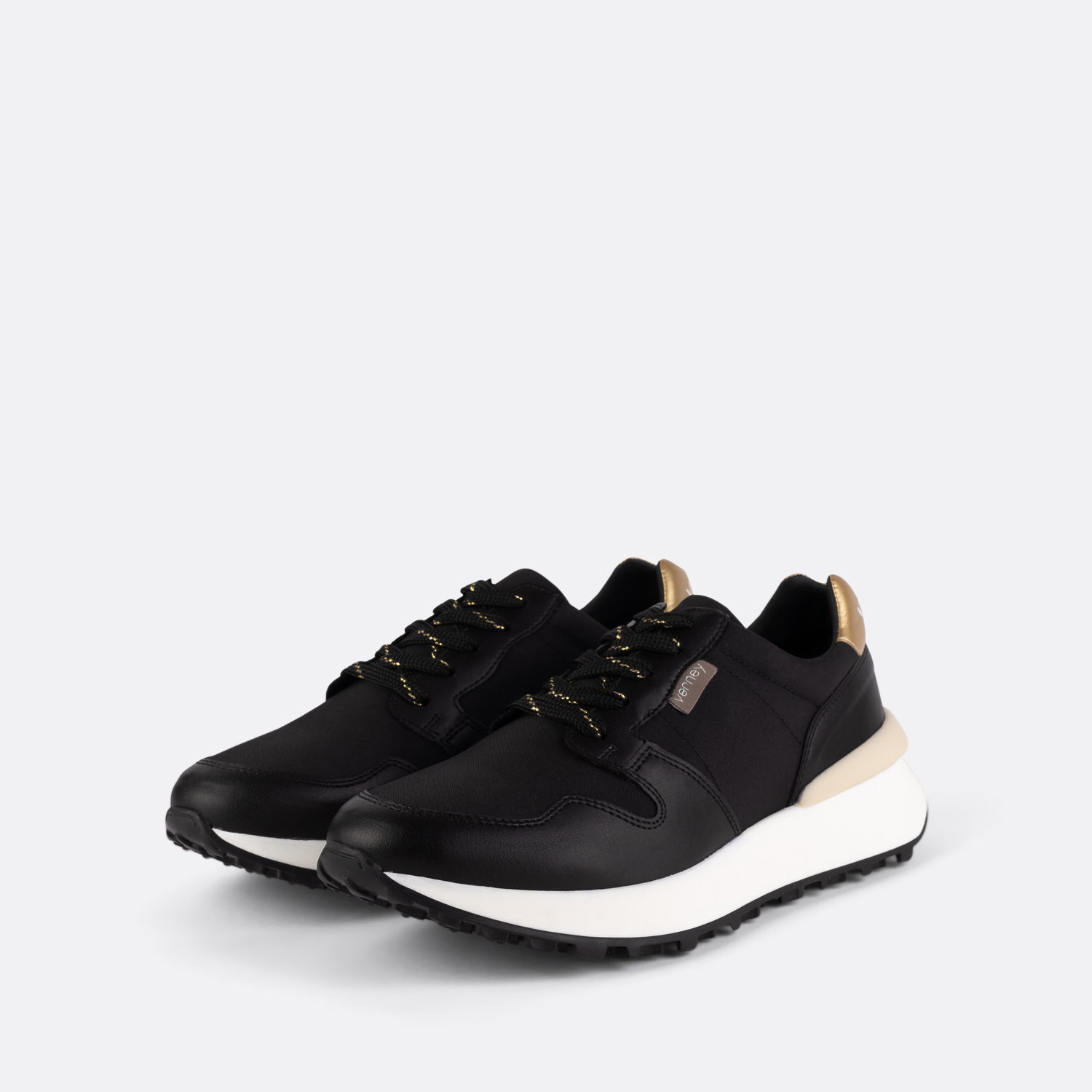 Vanda-001 - Runners Noires en Cactus et PET 4