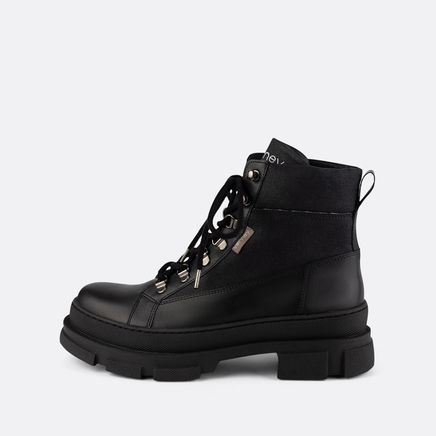 Vilar-001 - Bottes à Lacets Noires en Cactus et Coton Recyclé 2