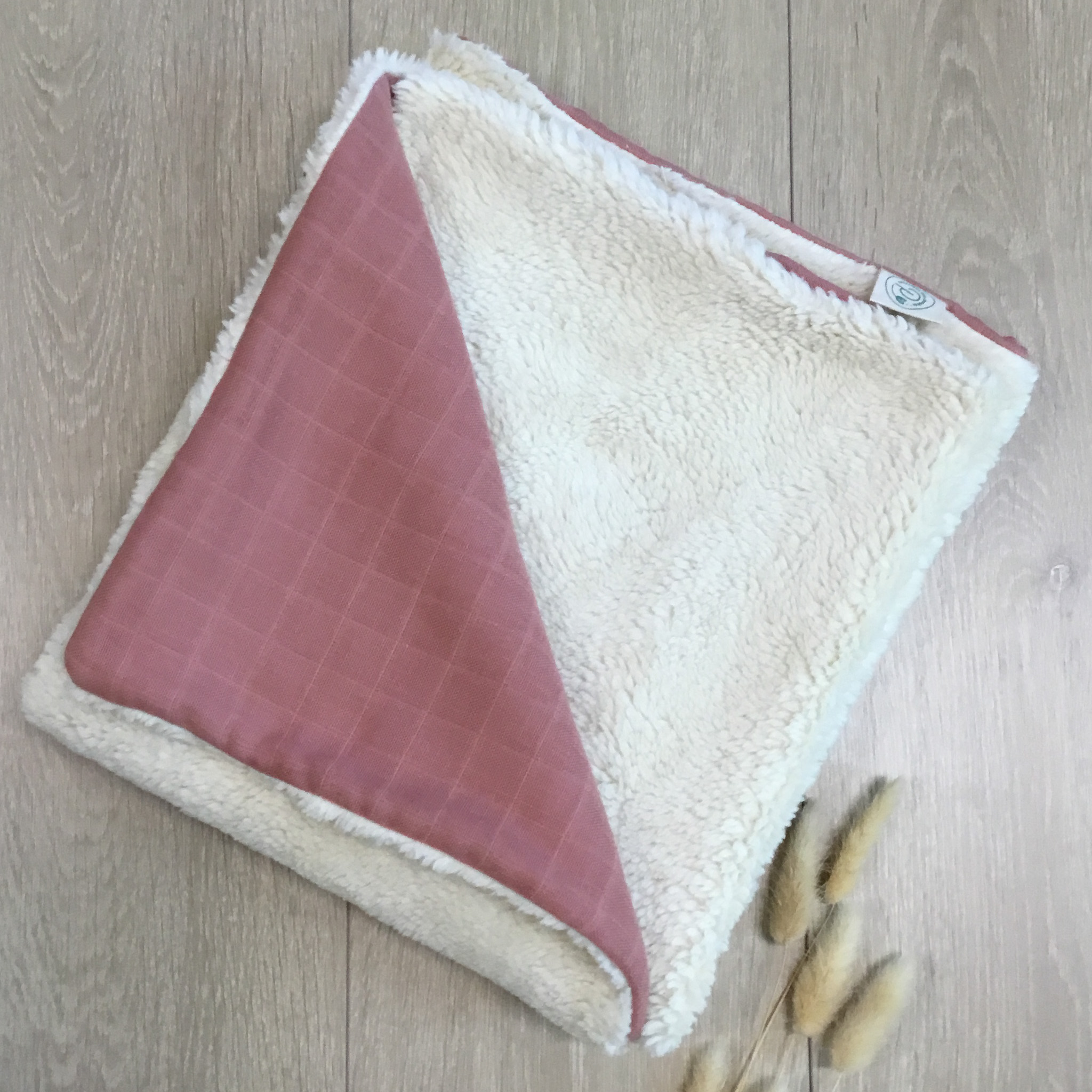 Couverture terra-cotta en peluche de coton bio 2