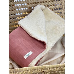 Couverture terra-cotta en peluche de coton bio