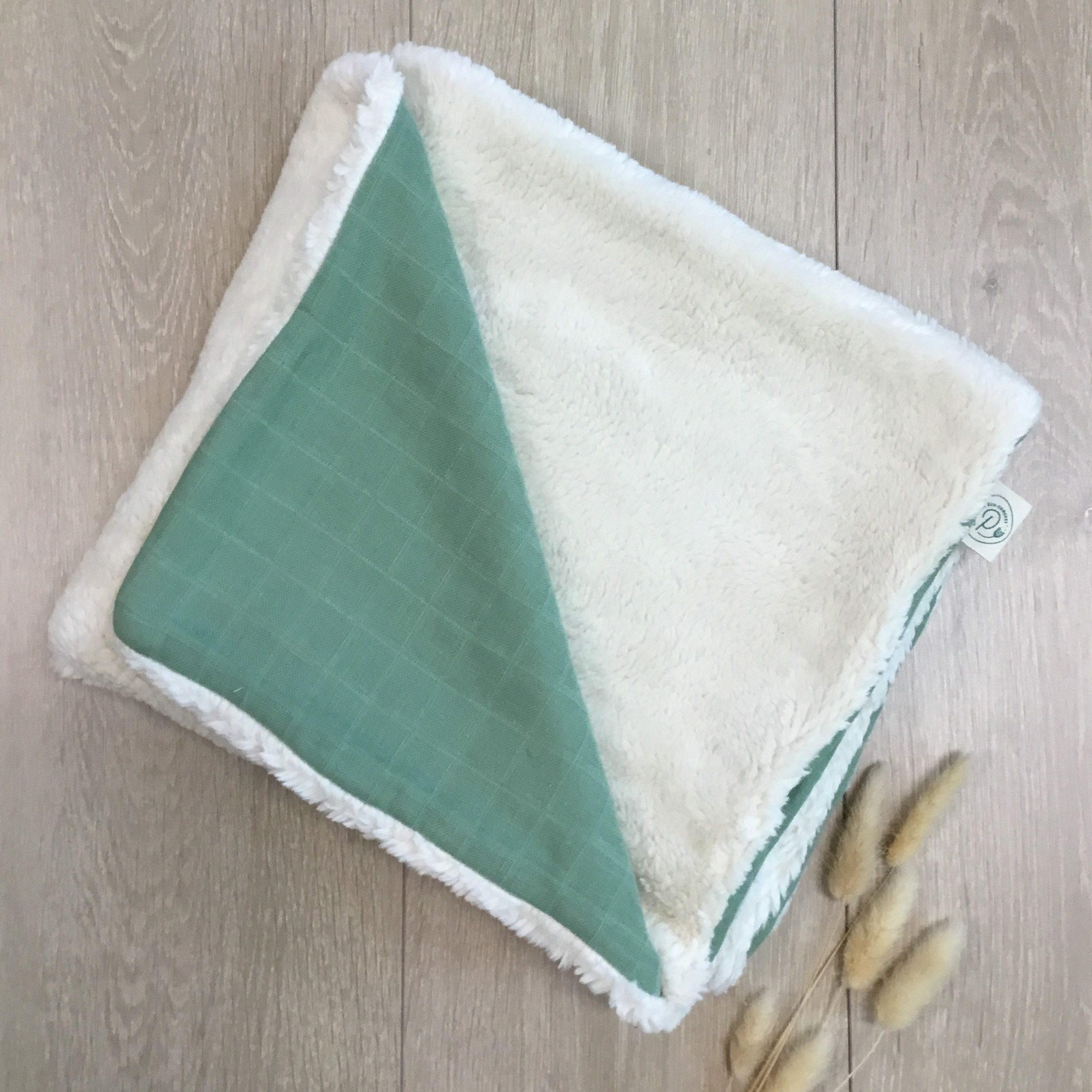 Couverture verte en peluche de coton bio 2
