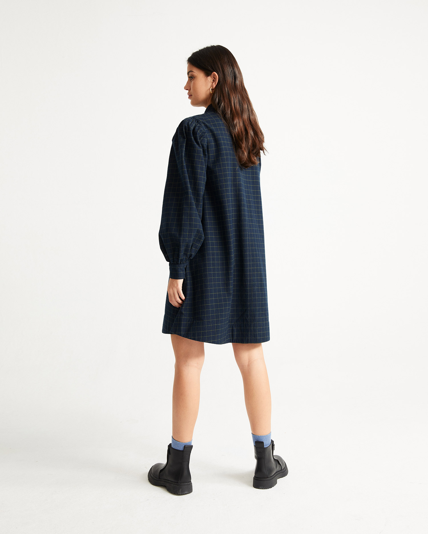 Robe à carreaux bleu marine - Flora de Thinking MU 4