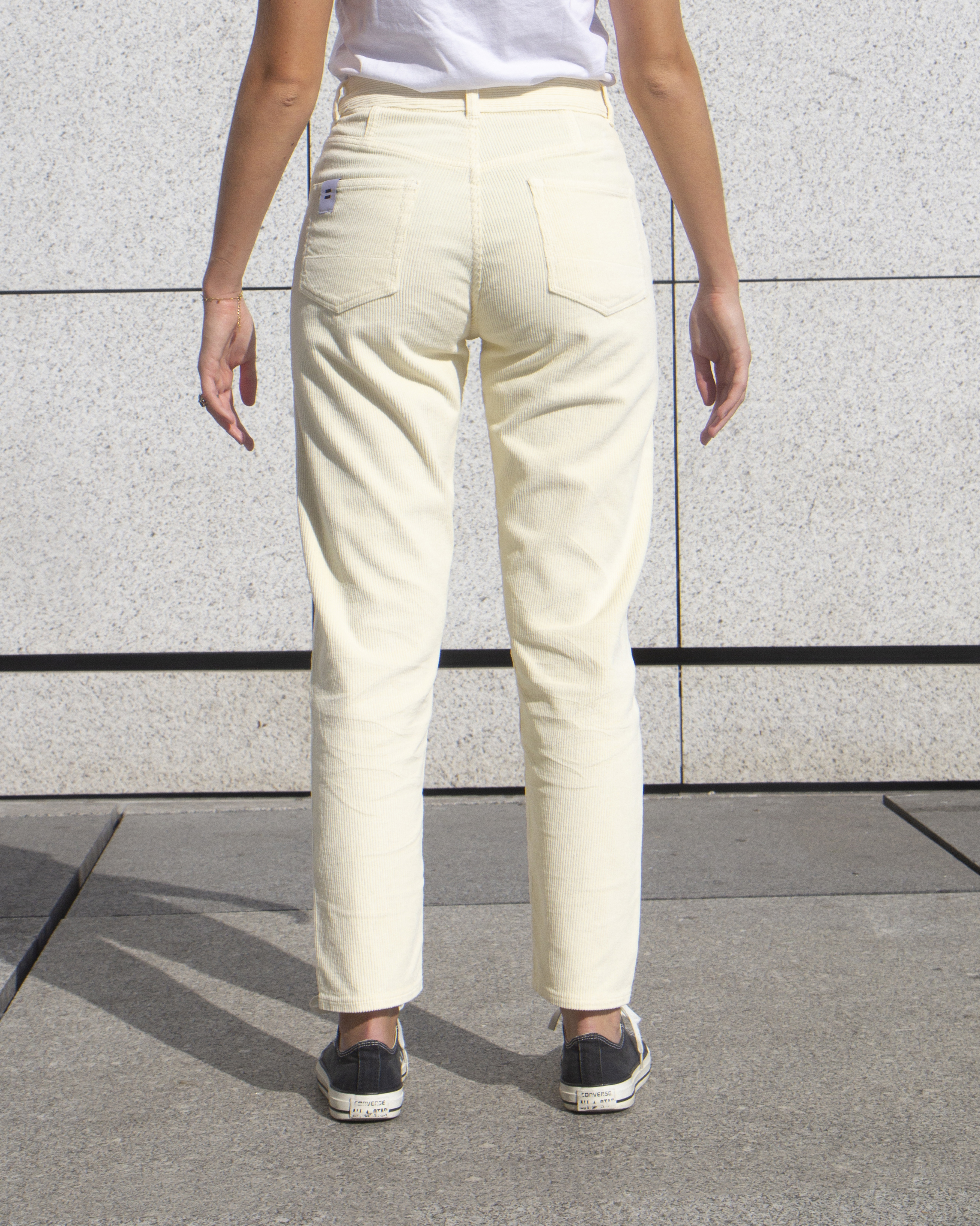 LE PANTALON MOM VANILLE 3