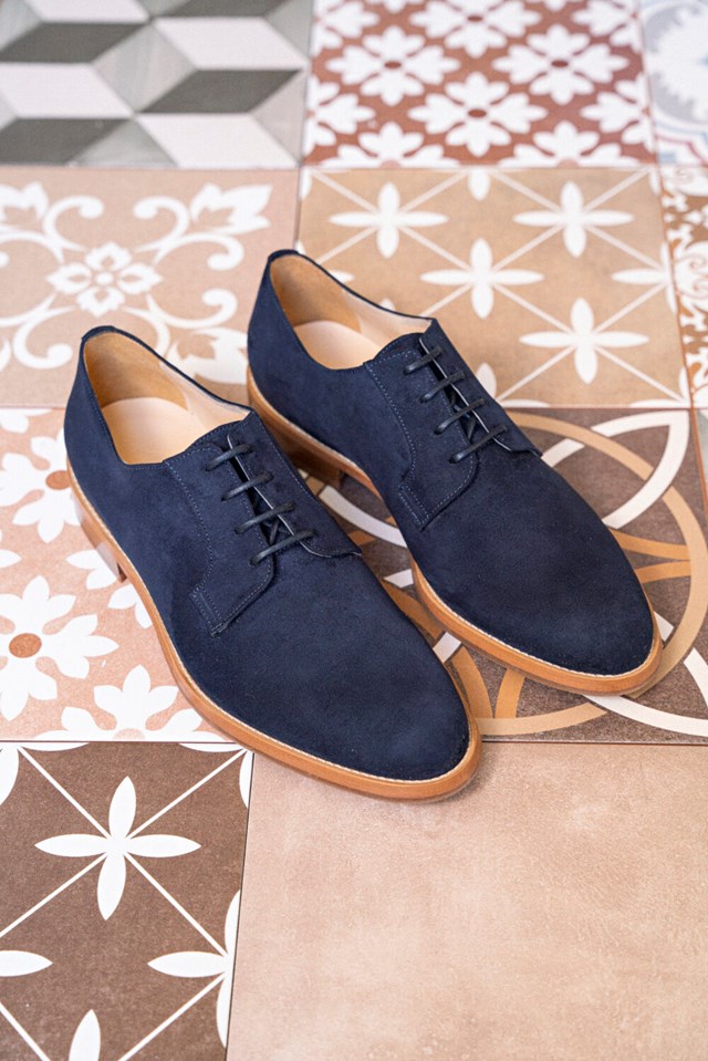 derbies Macadam bleu minuit 100% recyclées, végétales et naturelles de face
