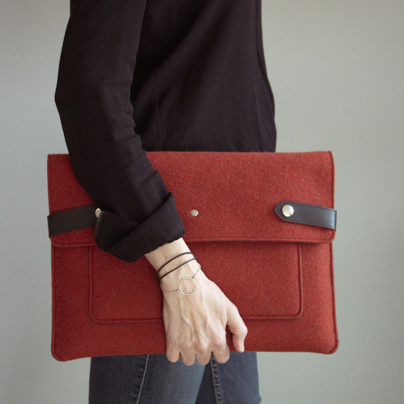 pochette d'ordinateur upcycling