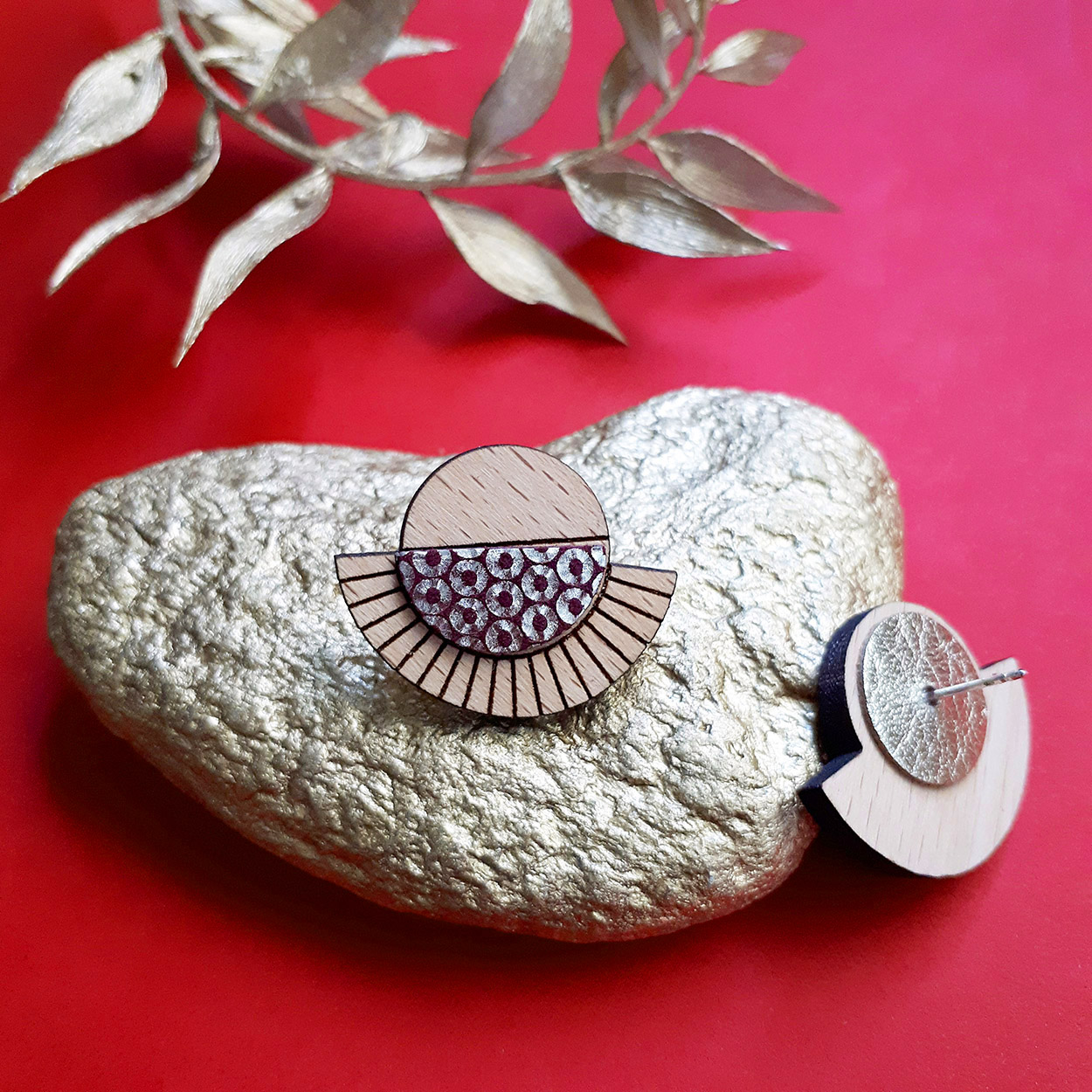 Puces d'oreilles en bois et cuir AZTÈQUE mordoré 6