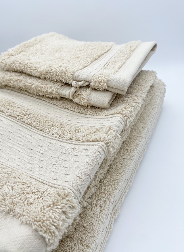 Serviette de Toilette  "Cœur de Macadamia" en Coton 100 % Biologique     2