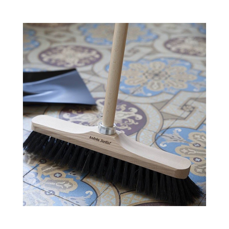 Balai droit d'intérieur fabriqué en France, brosse en crin