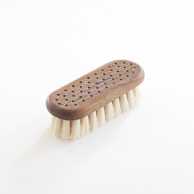 Brosse à ongles en bois, fabriquée en Suède