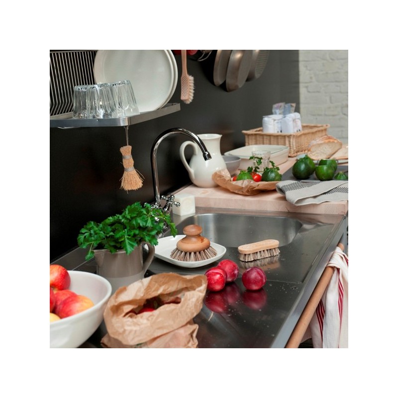 Brosse à vaisselle mi-dure en bois, fabriquée en Suède