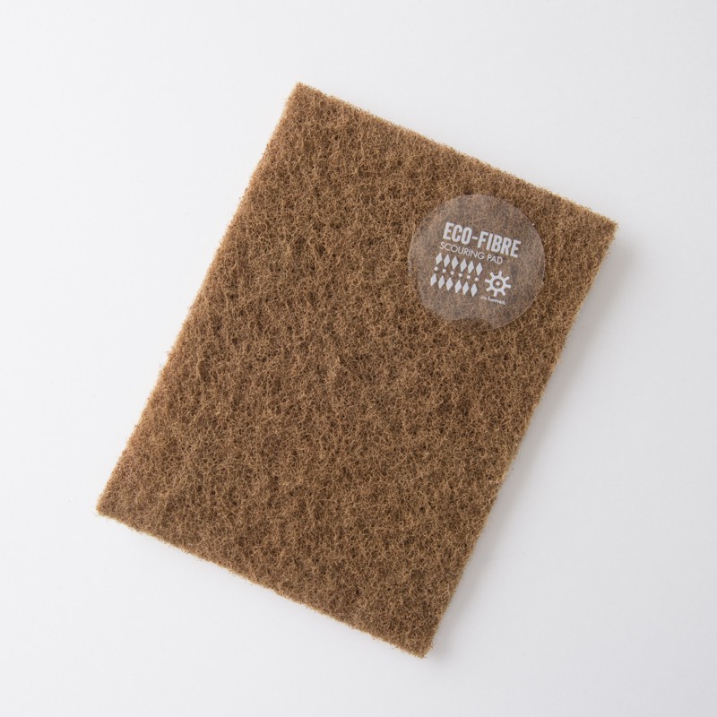 Grattoir à récurer en matière recyclée Iris Hantverk, fabriquée en Suède