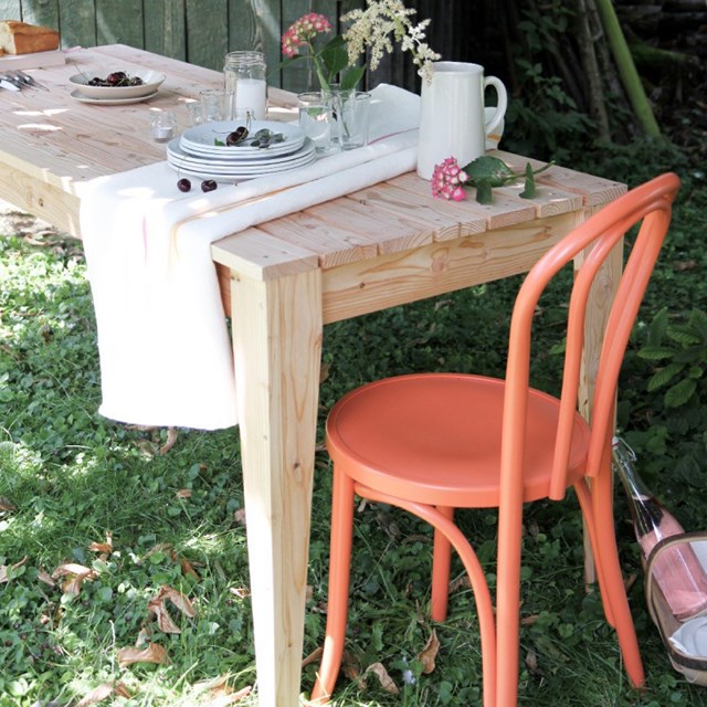 Table de jardin en mélèze 5