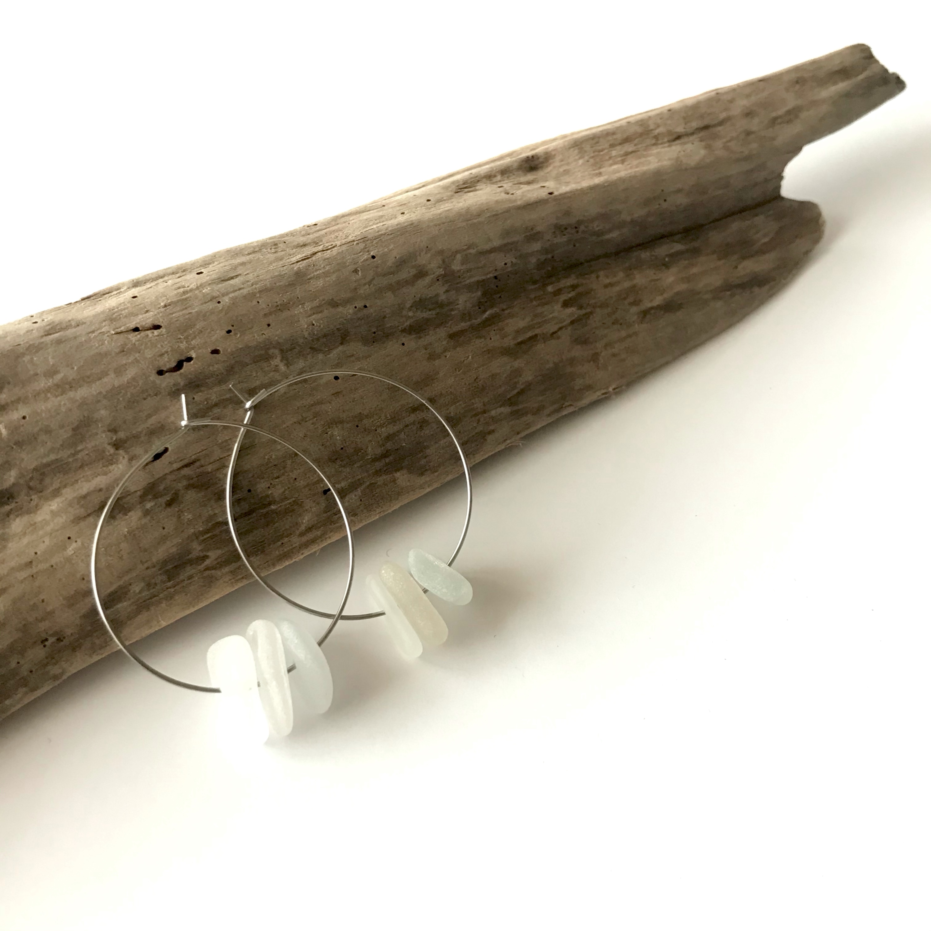 Créoles en verre BLANC des plages de Méditerrannée 3