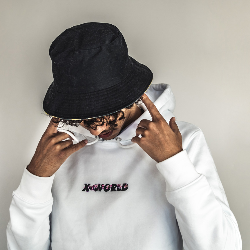 Sweat à capuche "Japan Love" - Blanc & Noir 5