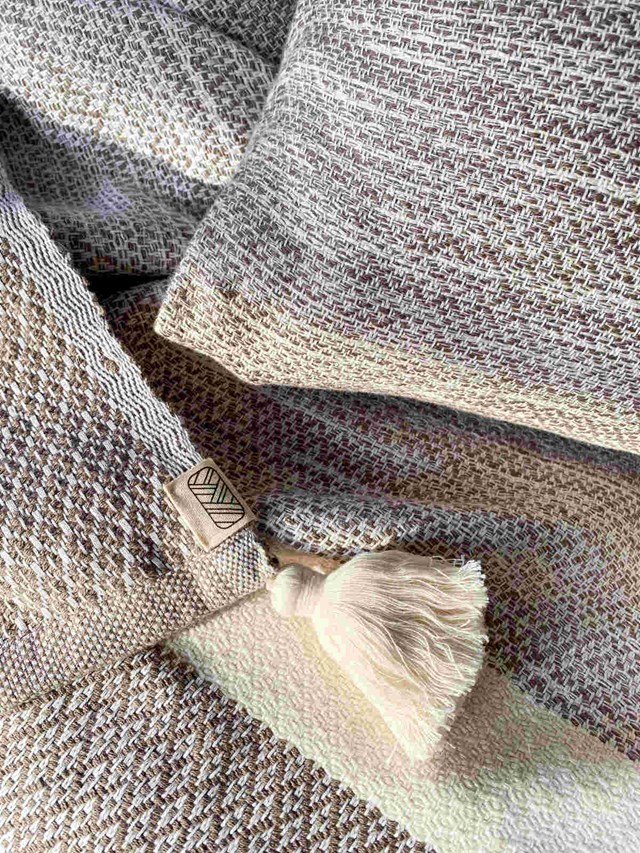 Plaid Naga Beige 4