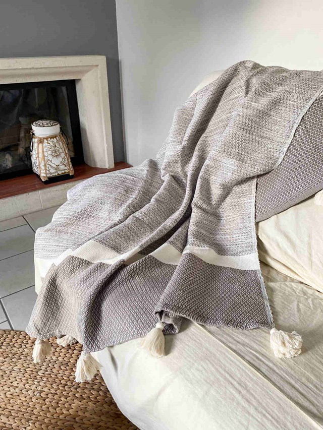 Plaid Naga Beige 2