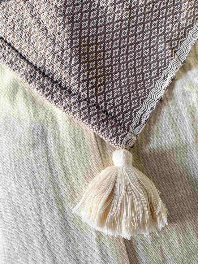 Plaid Naga Beige 3