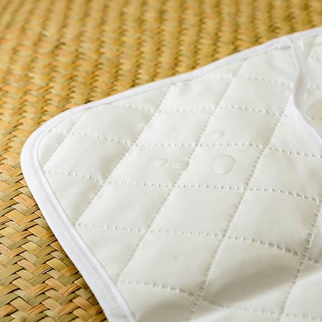 Tapis à Langer Nomade Lubiana en Coton Bio Blanc 5