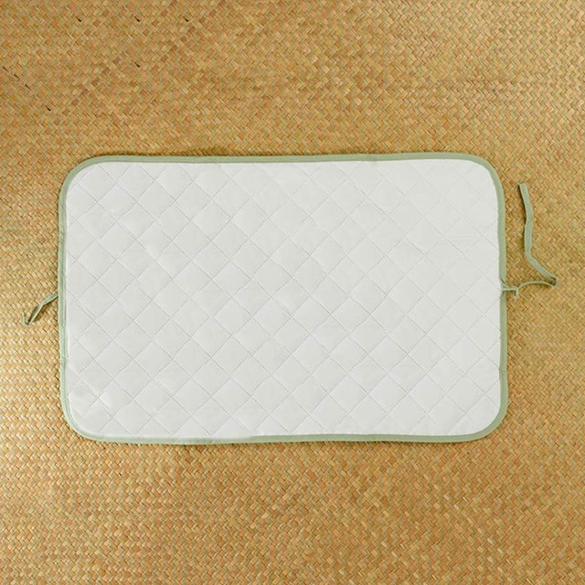 Tapis à Langer Nomade Lubiana en Coton Bio Vert 5