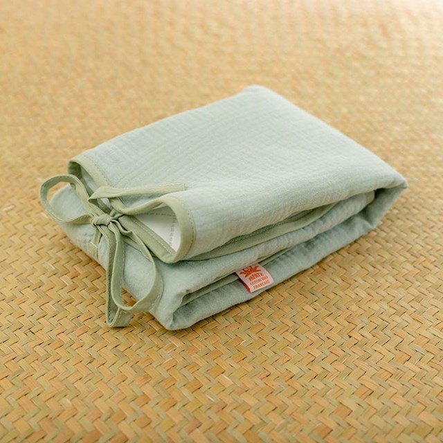 Tapis à Langer Nomade Lubiana en Coton Bio Vert 2