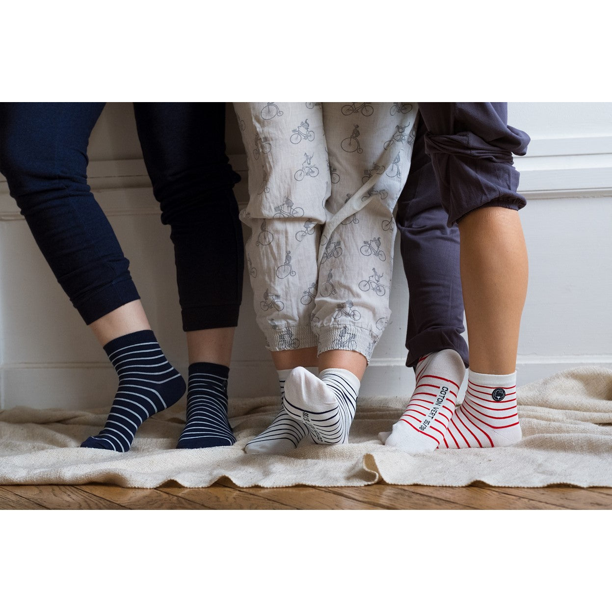 Les chaussettes basses rayées en coton BIO | Blanc/rouge 3